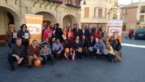 151208 Garaulet y candidatos y equipo en Abanilla