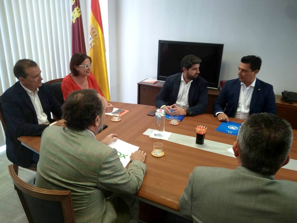 110719-reunión-Cs-pp-vox-2