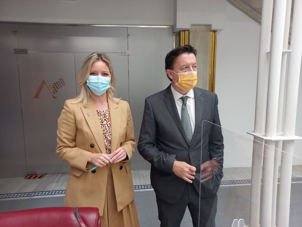 ana martinez vidal y juanjo molina en el pleno de hoy 24-11-2021